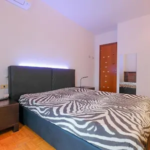  Apartament Intero Alloggio: